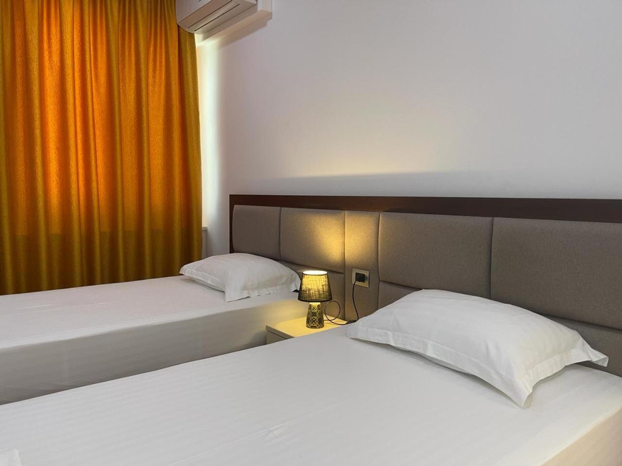 3B Suites Boutique Hotel Саранде Екстериор снимка