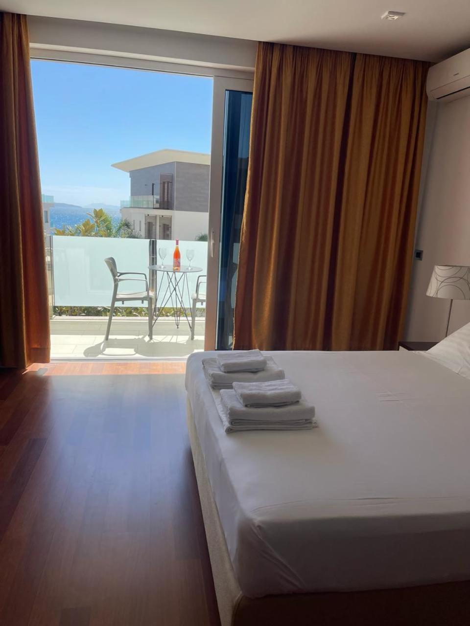 3B Suites Boutique Hotel Саранде Екстериор снимка