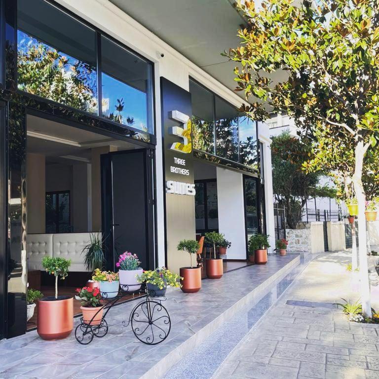 3B Suites Boutique Hotel Саранде Екстериор снимка