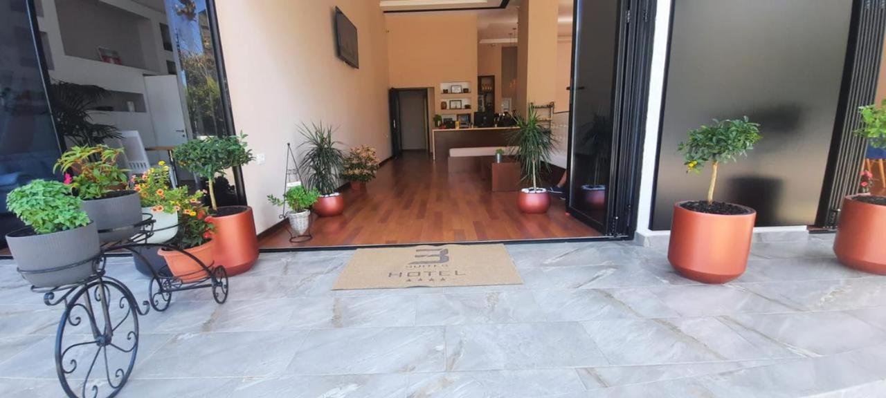 3B Suites Boutique Hotel Саранде Екстериор снимка